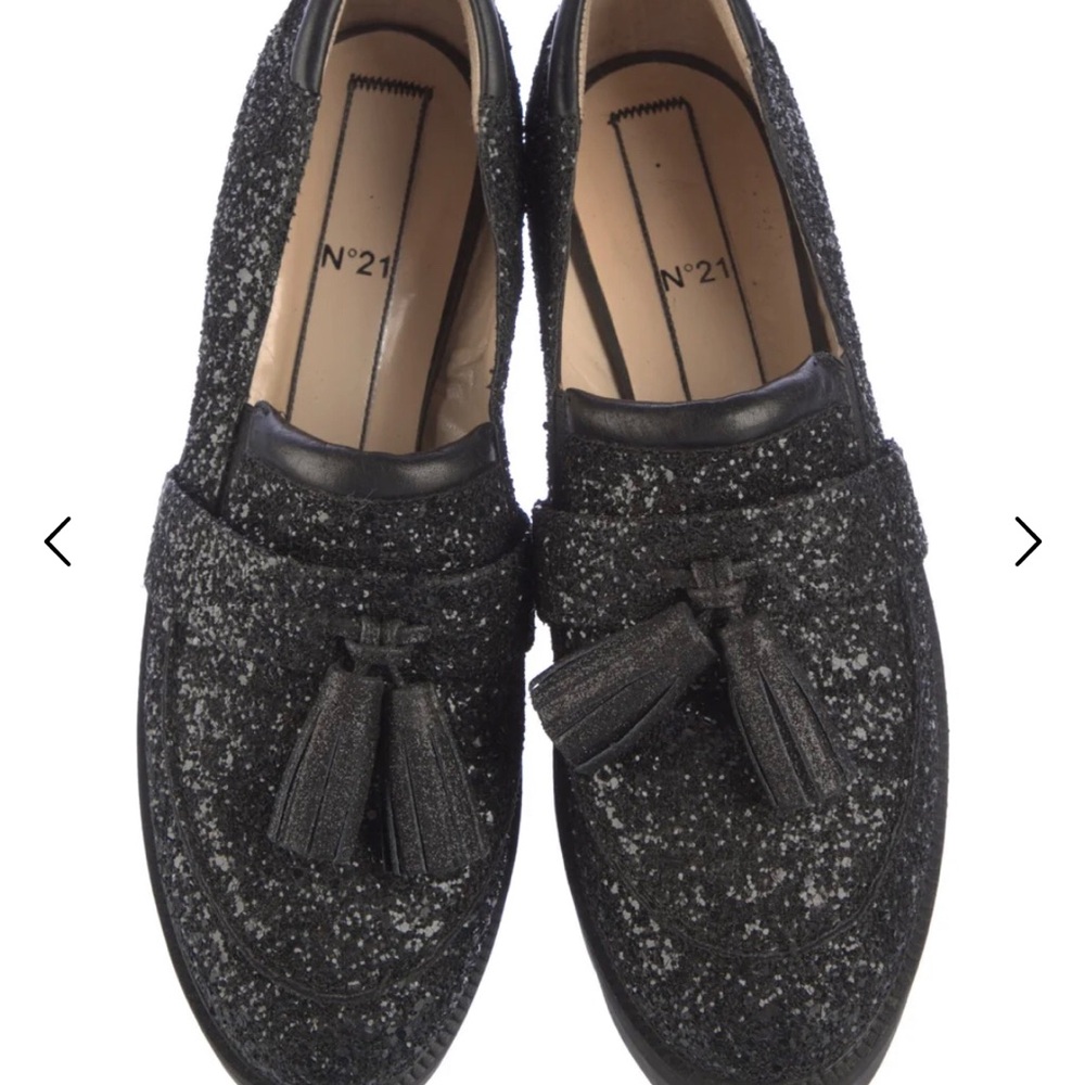 Nº 21 N21 No 21 Black Glitter Tassel Loafers size 40 fits like a 9.5